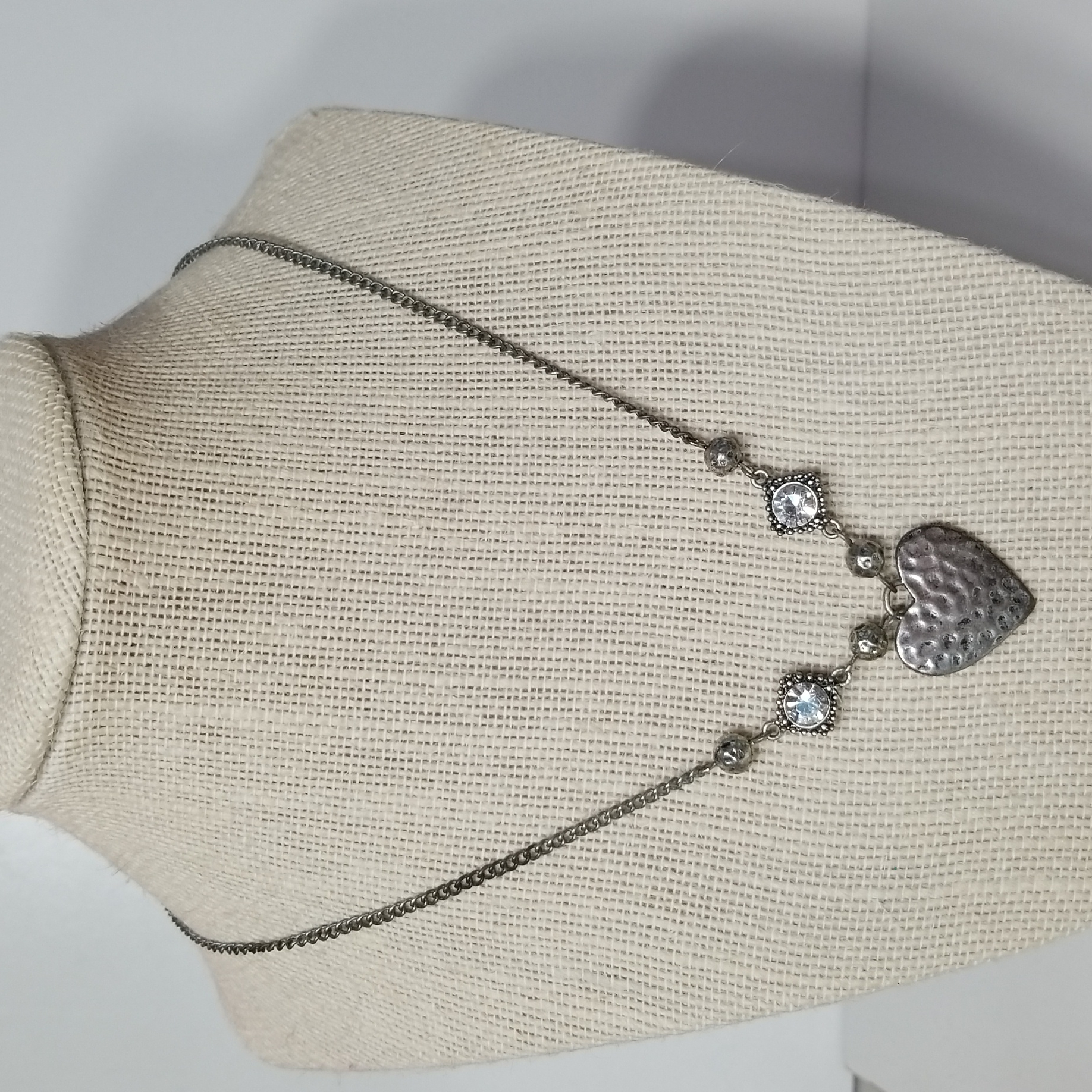 Vintage America Textured Heart Charm Necklace 13$
